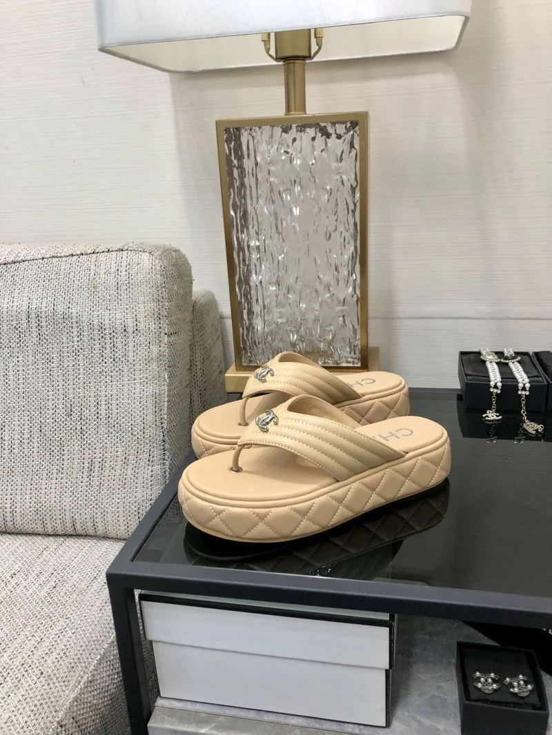 Snug Chanel Slippers 17492