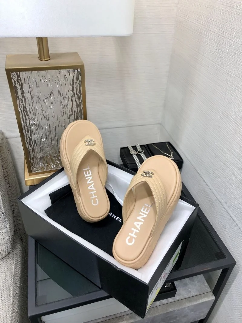 Snug Chanel Slippers 17492