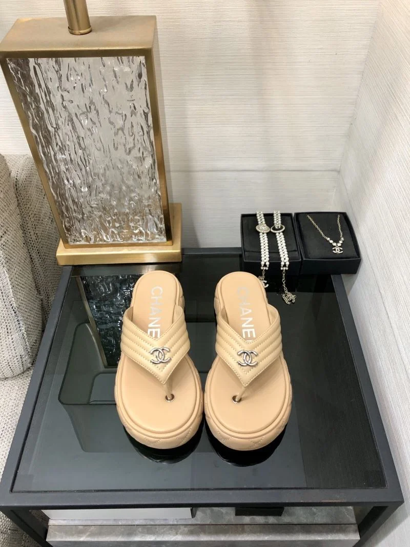 Snug Chanel Slippers 17492