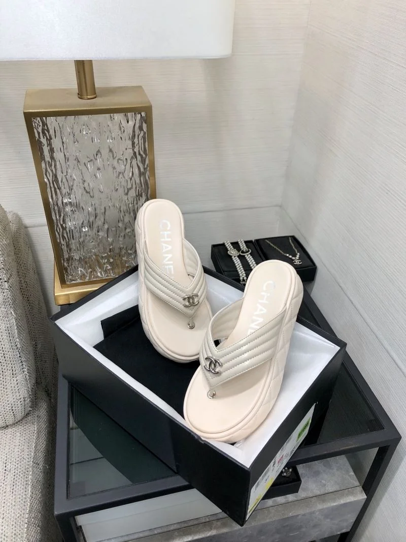 Chanel Slippers Snug 17440
