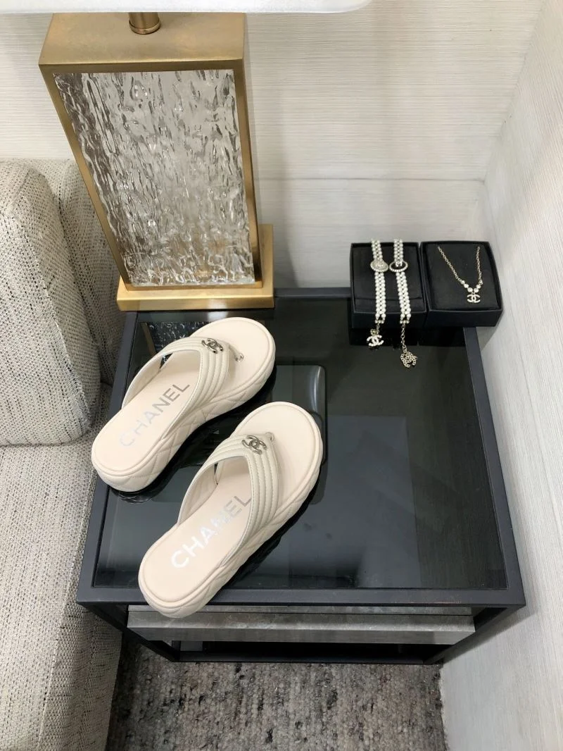 Chanel Slippers Snug 17440