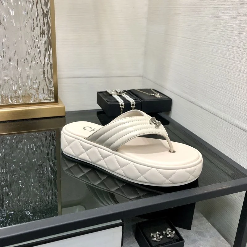 Chanel Slippers Snug 17440