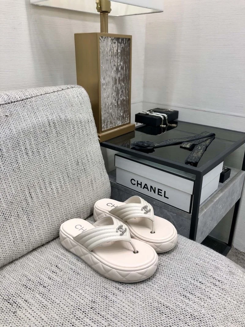Chanel Slippers Snug 17440