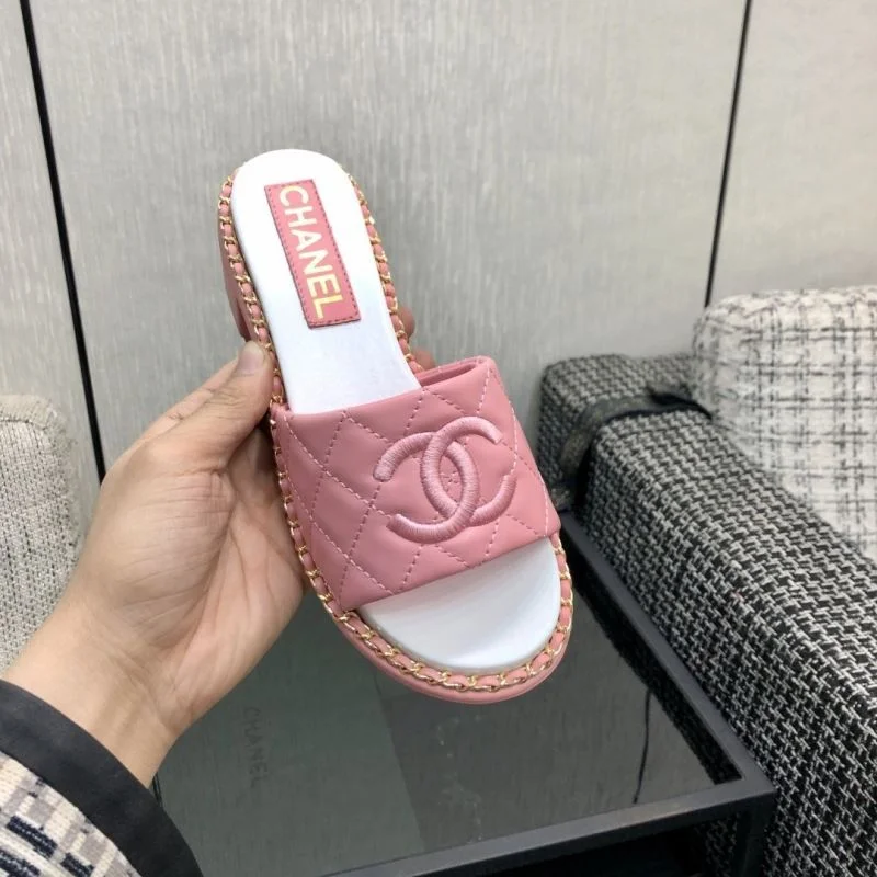 Chanel Slippers Versatile 17417