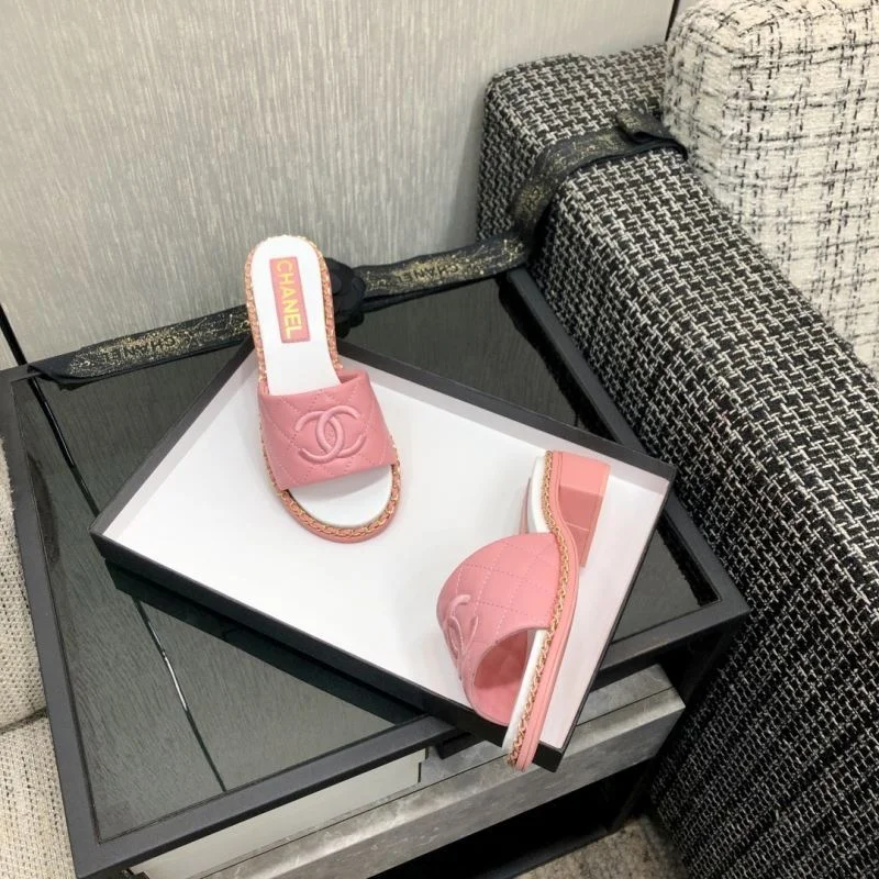 Chanel Slippers Versatile 17417