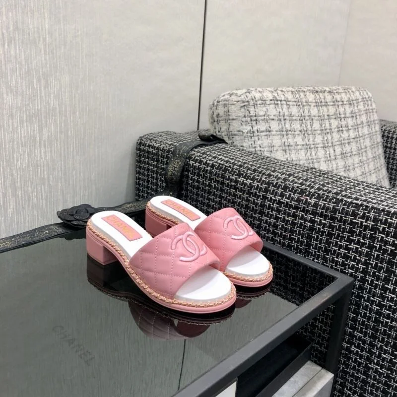 Chanel Slippers Versatile 17417