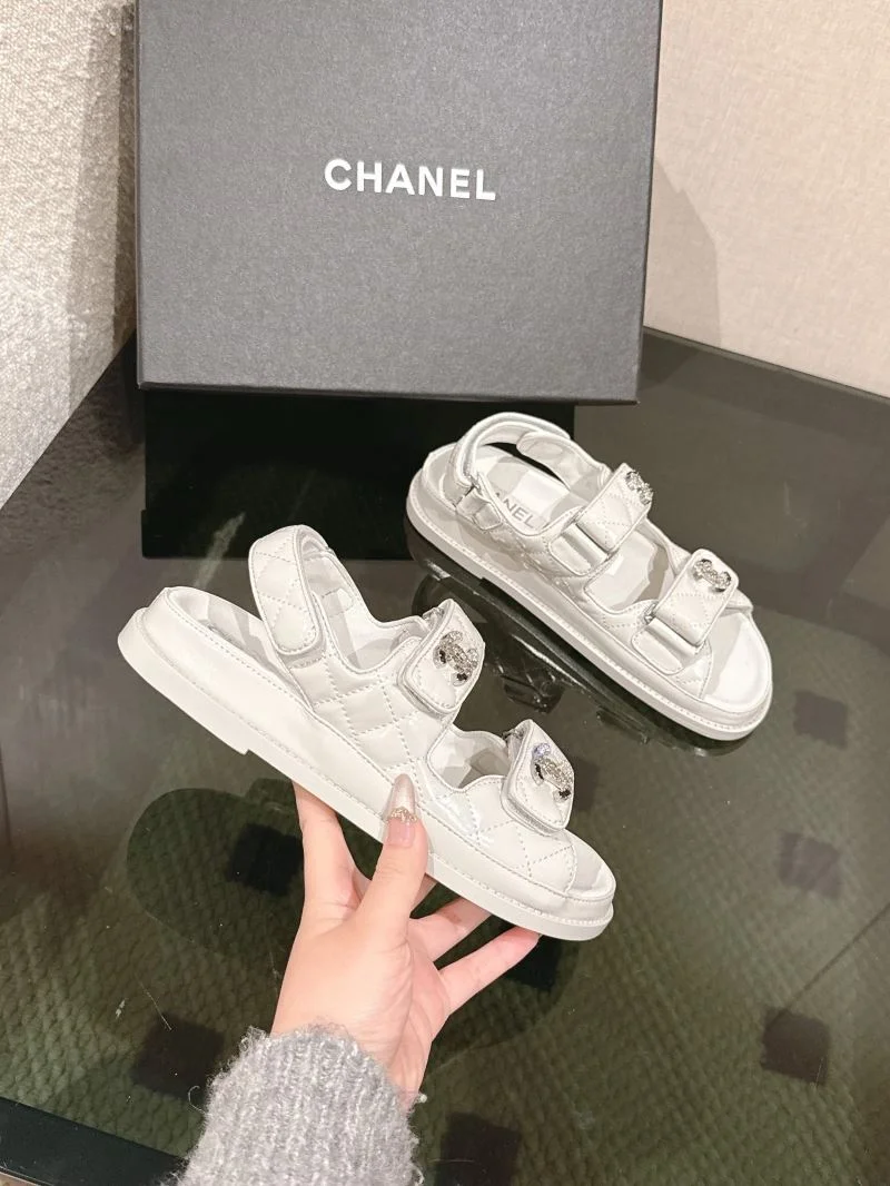 Chanel Slippers Stylish 17412