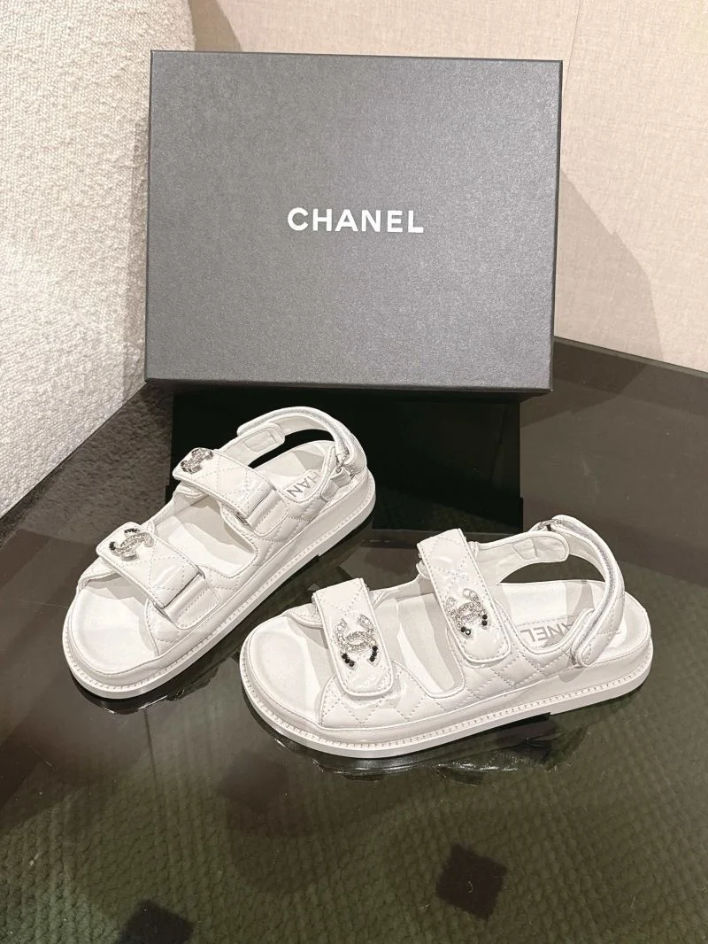 Chanel Slippers Stylish 17412