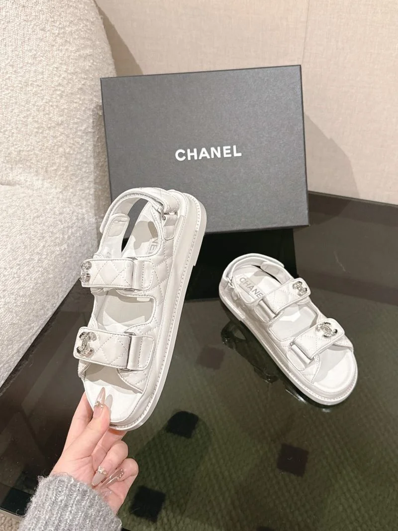Chanel Slippers Stylish 17412
