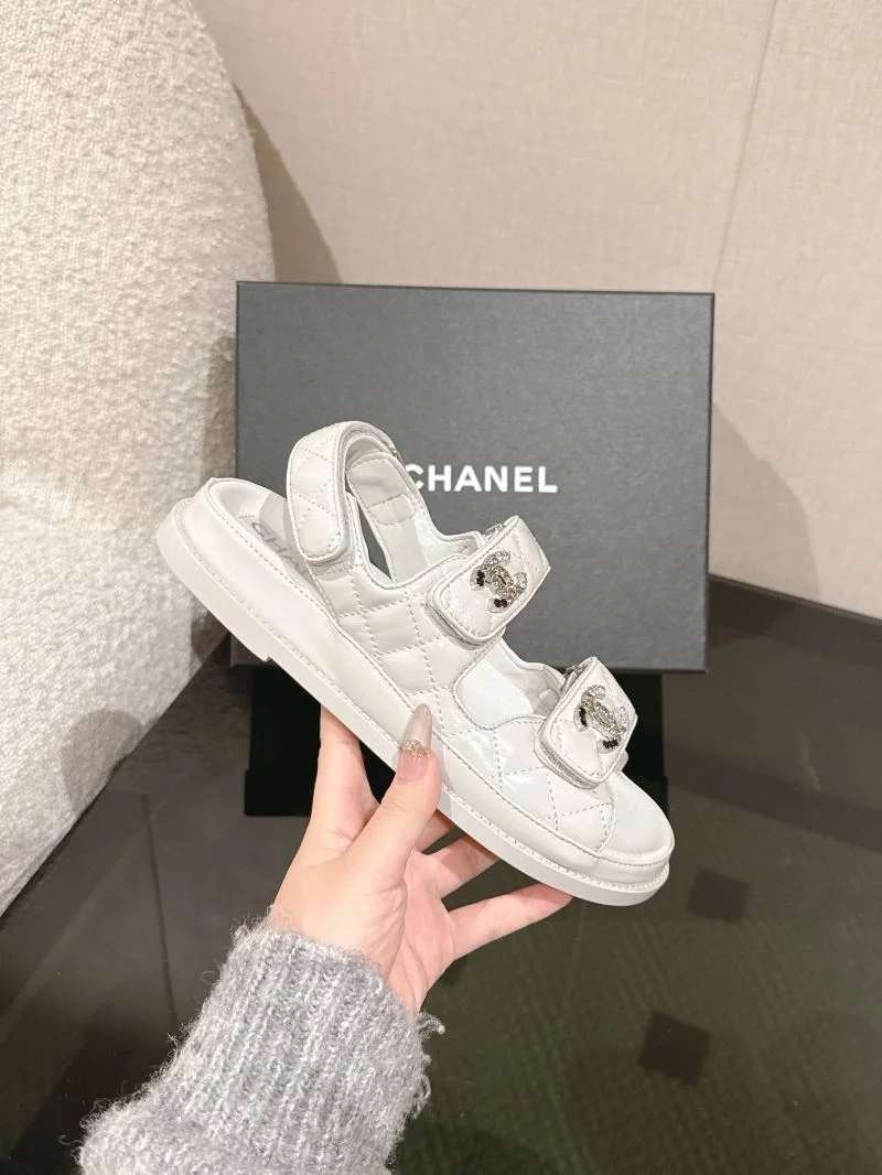 Chanel Slippers Stylish 17412