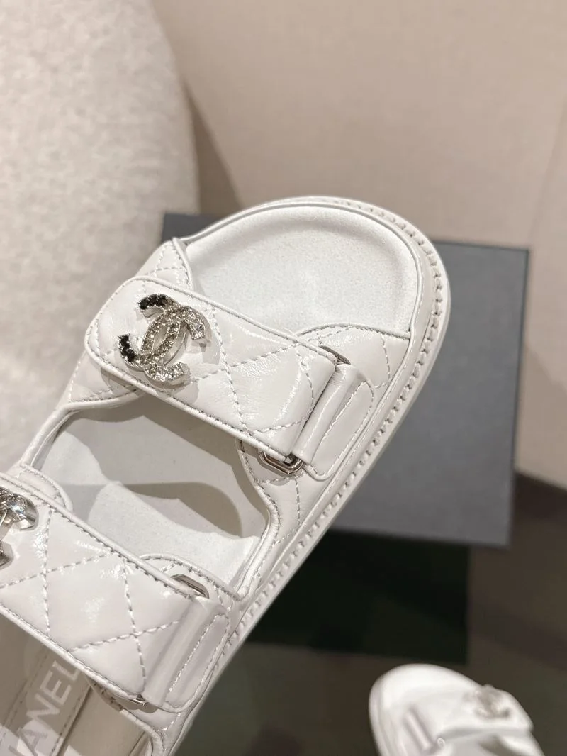 Chanel Slippers Stylish 17412