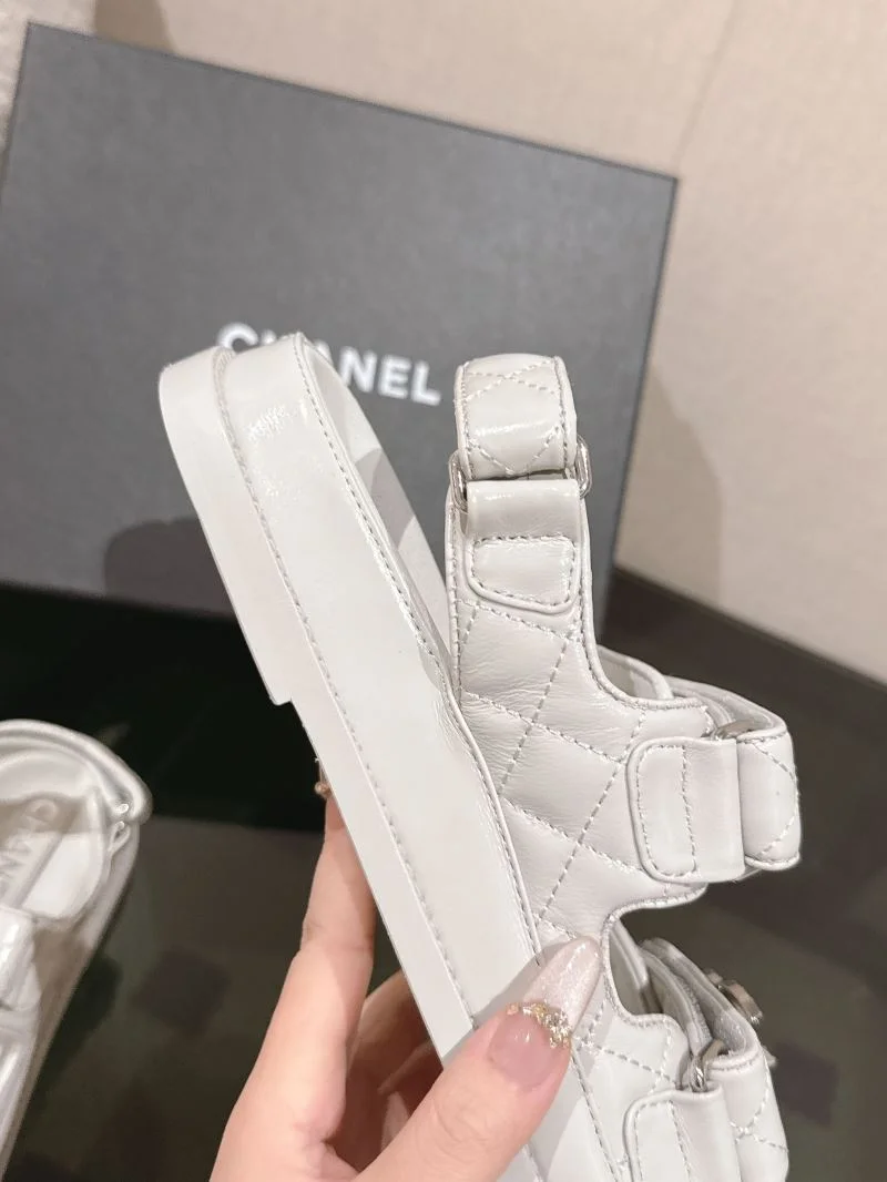 Chanel Slippers Stylish 17412