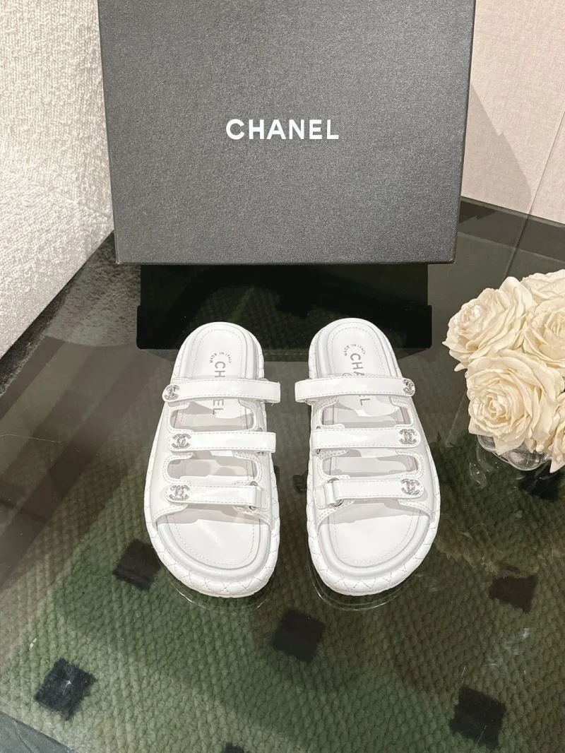Chanel Slippers SmoothTexture 17400