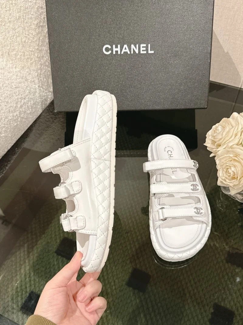 Chanel Slippers SmoothTexture 17400