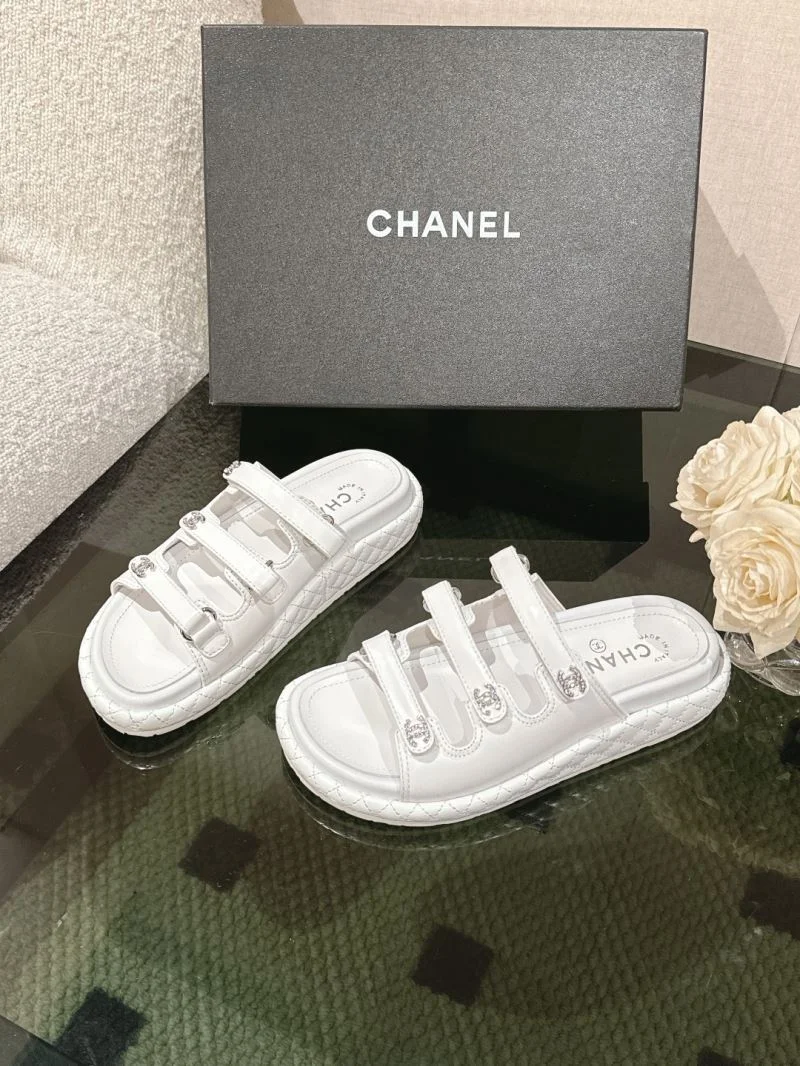 Chanel Slippers SmoothTexture 17400