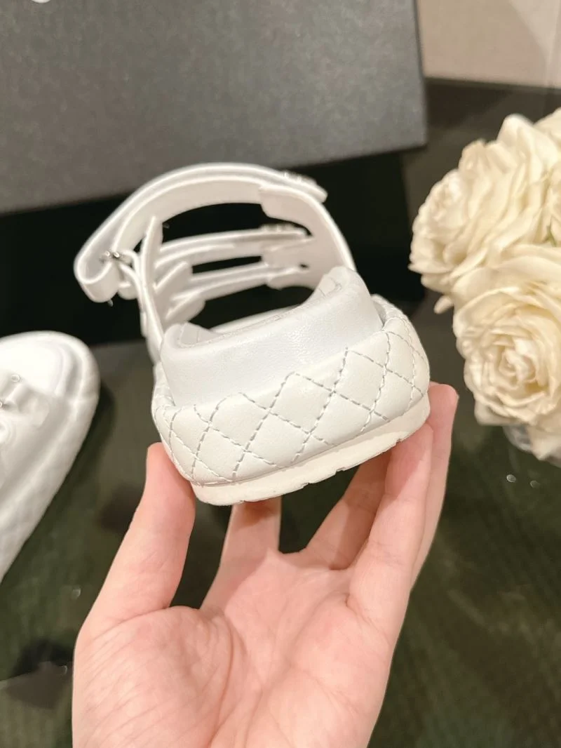 Chanel Slippers SmoothTexture 17400
