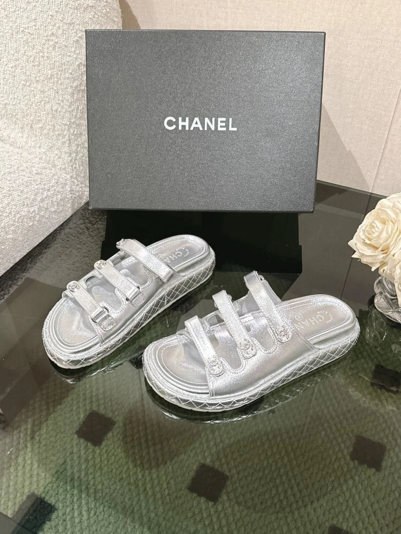 Thermal Chanel Slippers 17401