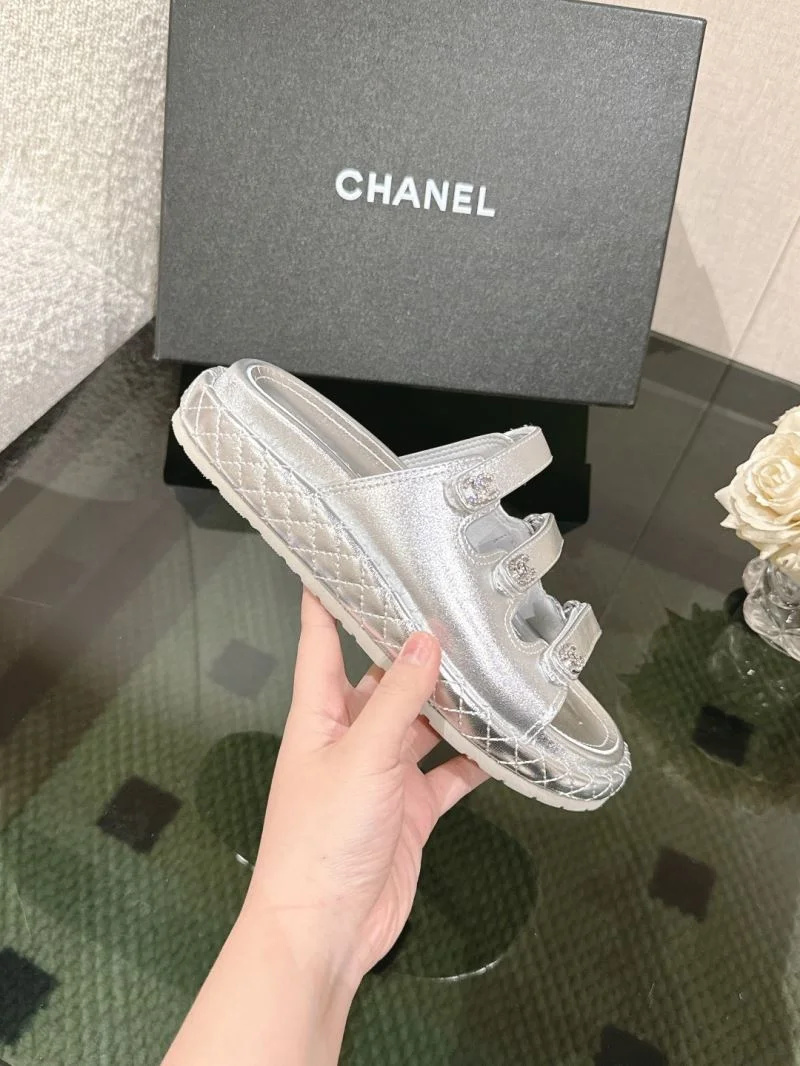 Thermal Chanel Slippers 17401