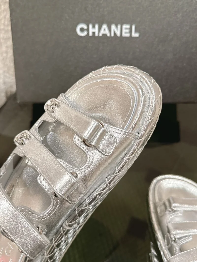 Thermal Chanel Slippers 17401