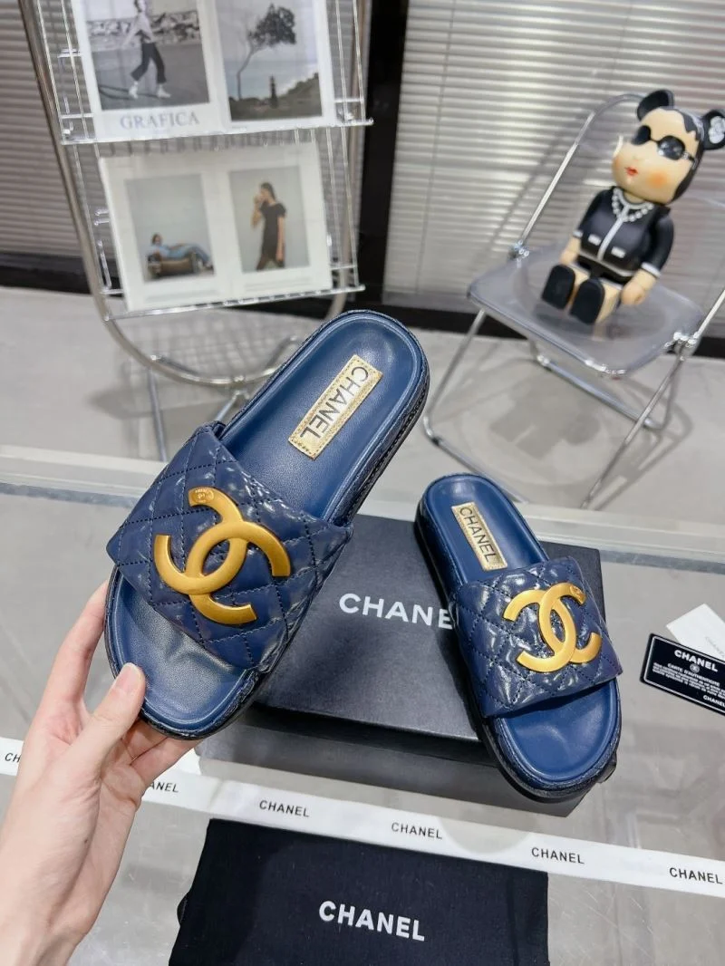Practical Chanel Slippers 17387