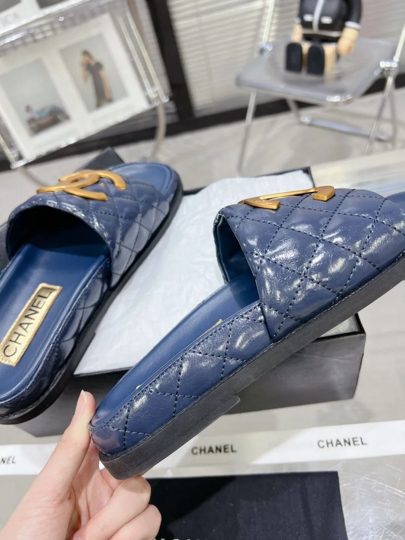 Practical Chanel Slippers 17387