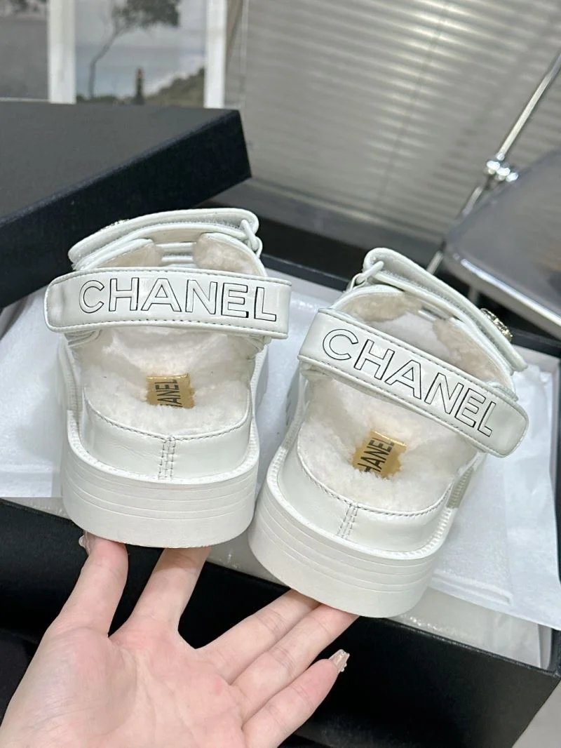 Chanel Slippers Classic 17402