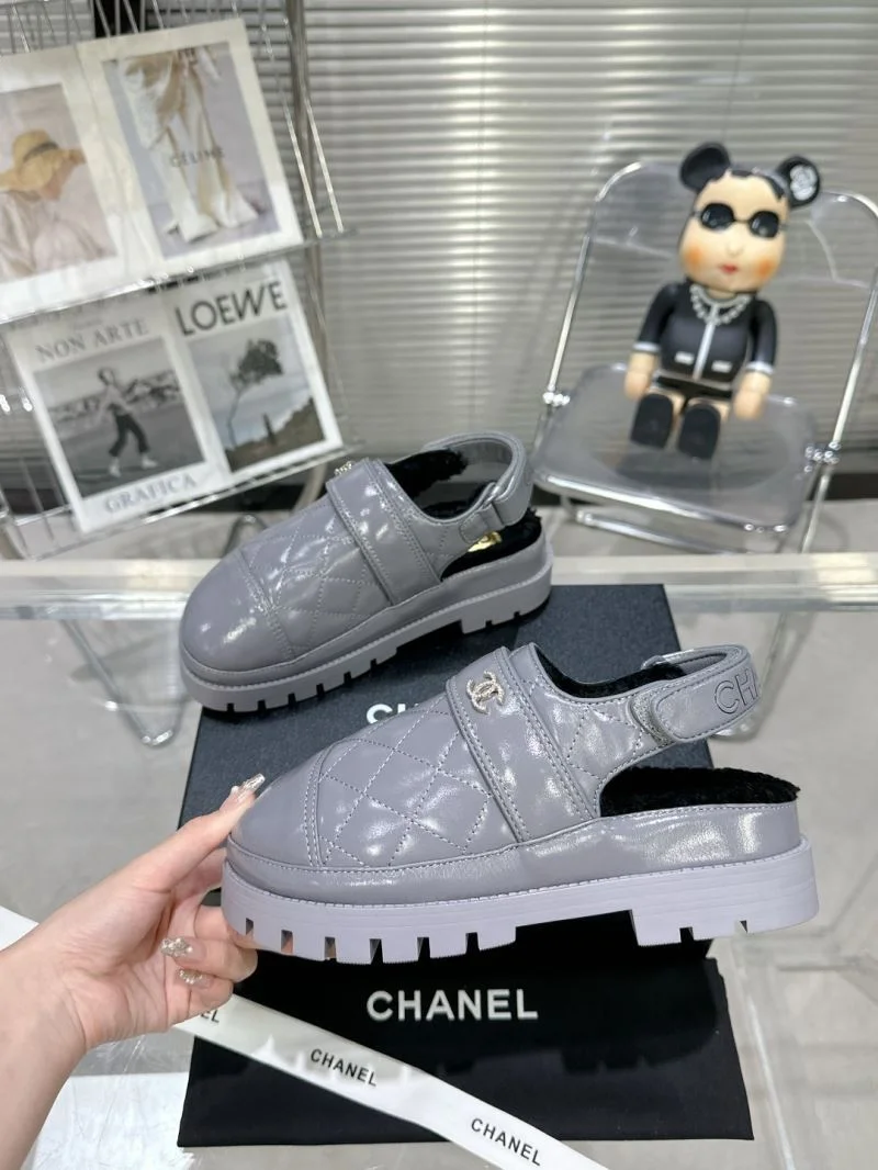 TravelReady Chanel Slippers 17394