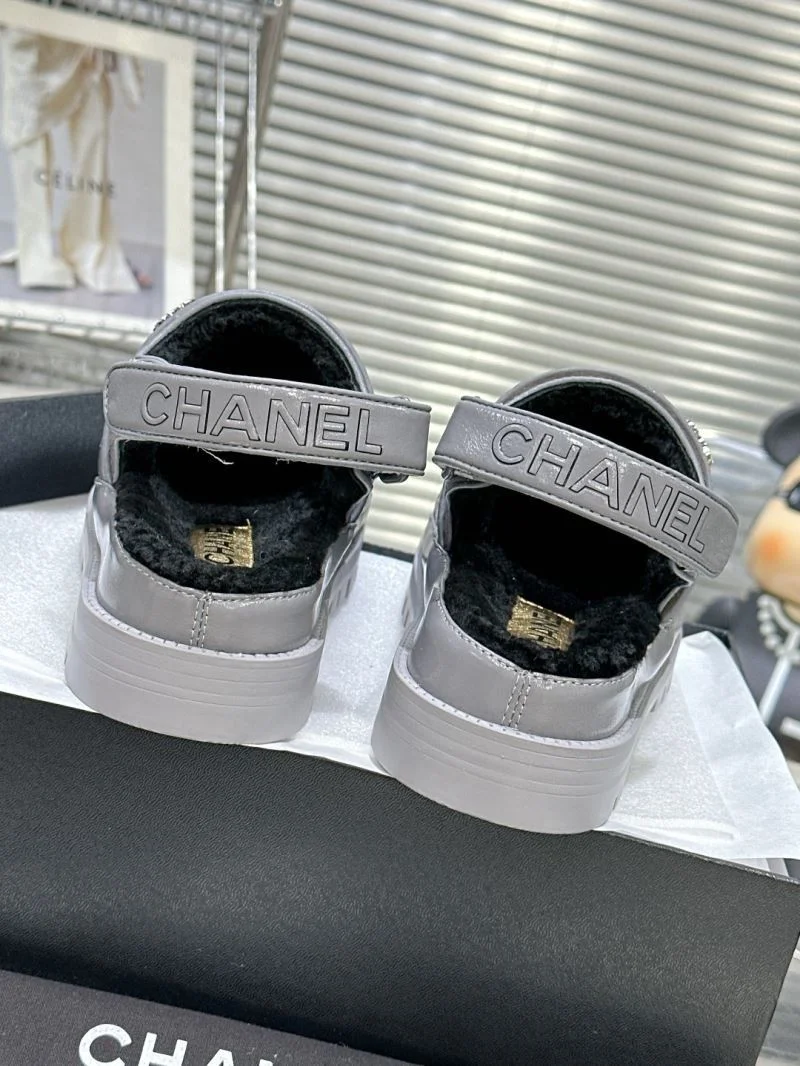 TravelReady Chanel Slippers 17394