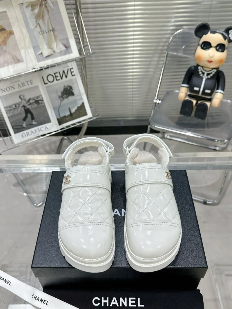 Chanel Slippers Resilient 17386