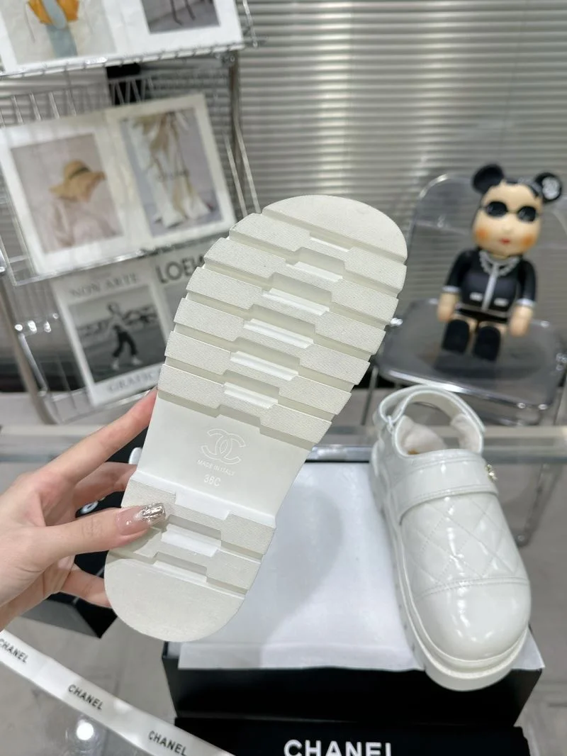 Chanel Slippers Resilient 17386