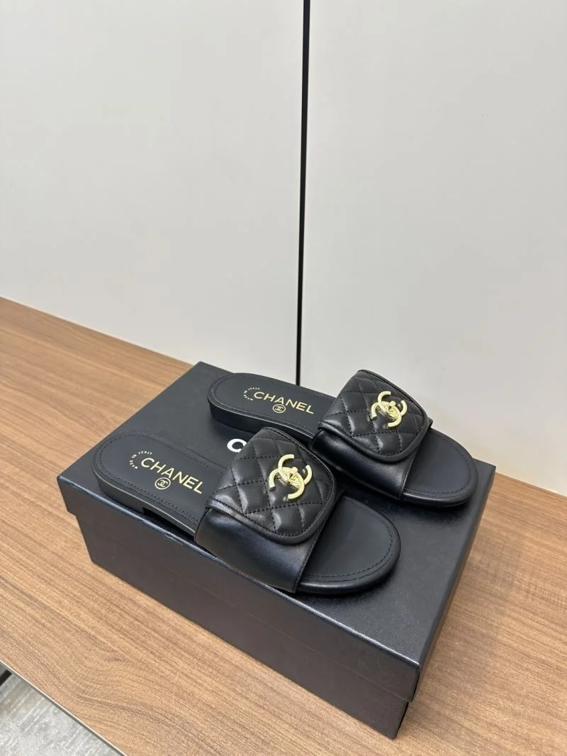 Chanel Slippers Unisex 17383