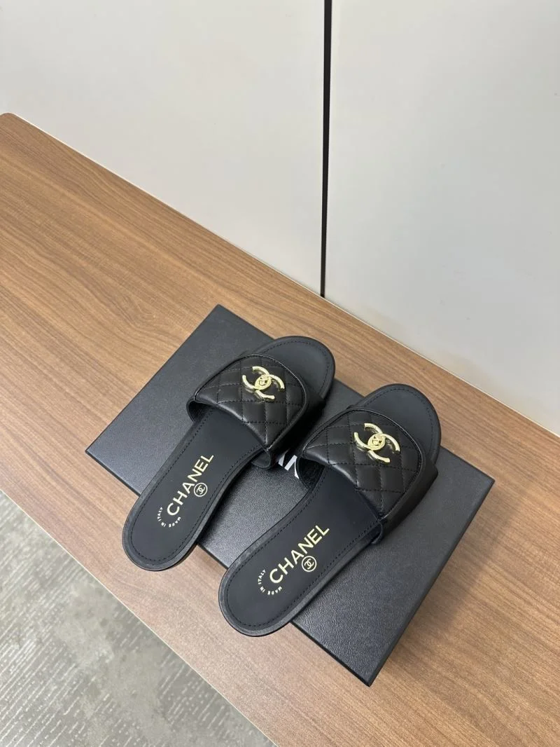 Chanel Slippers Unisex 17383