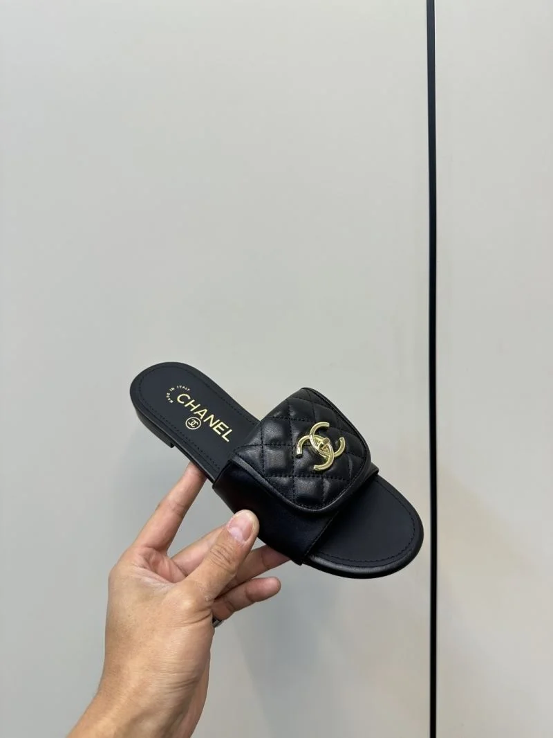 Chanel Slippers Unisex 17383