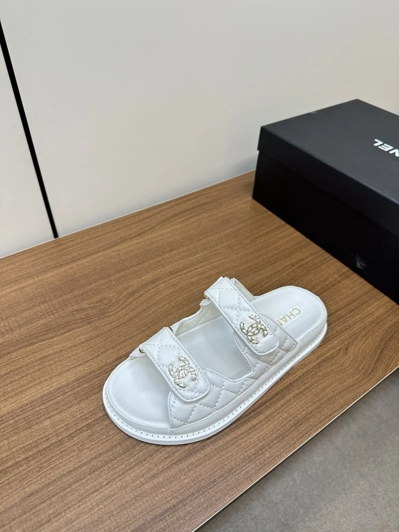 Versatile Chanel Slippers 17382