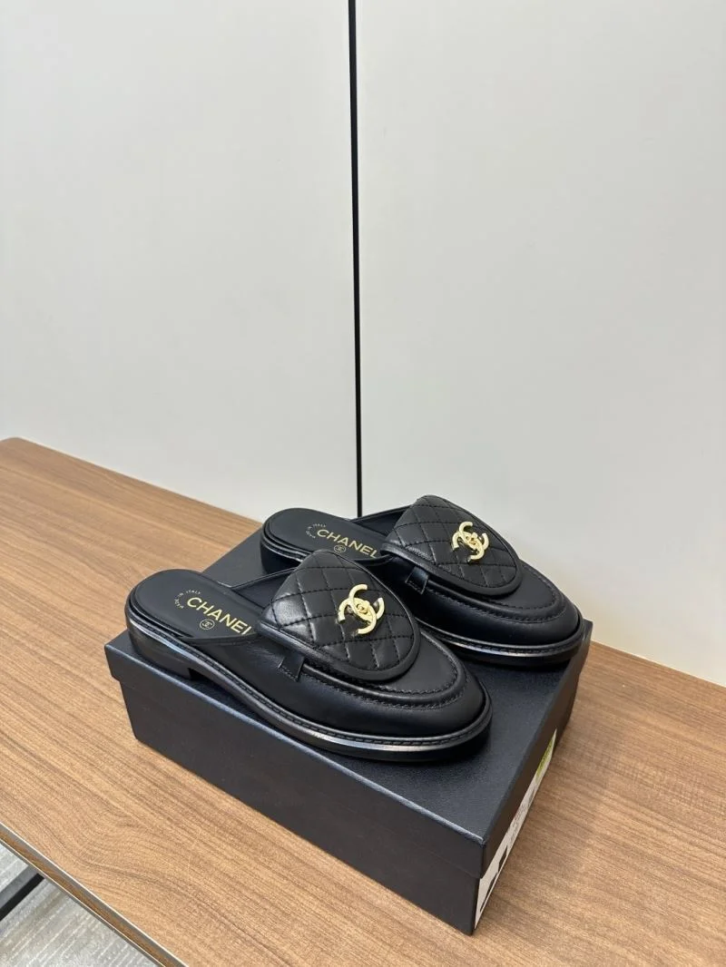 Chanel Slippers FashionForward 17380