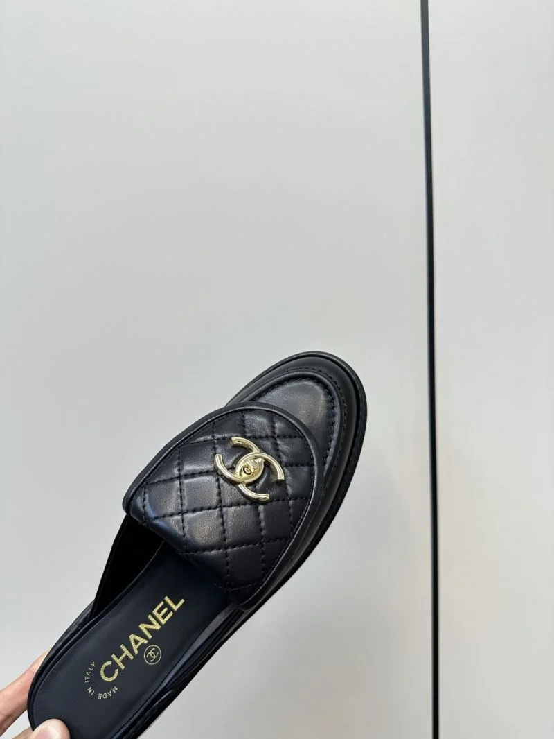 Chanel Slippers FashionForward 17380