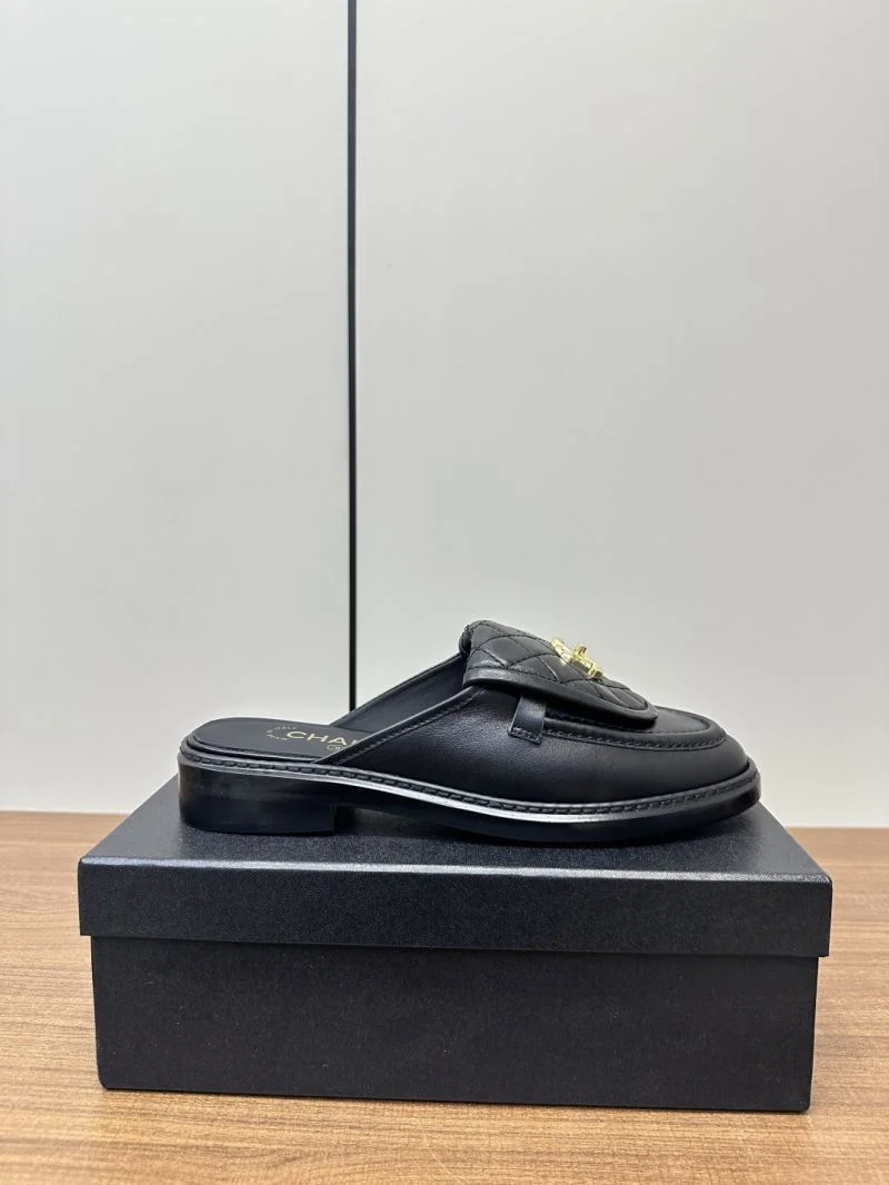 Chanel Slippers FashionForward 17380