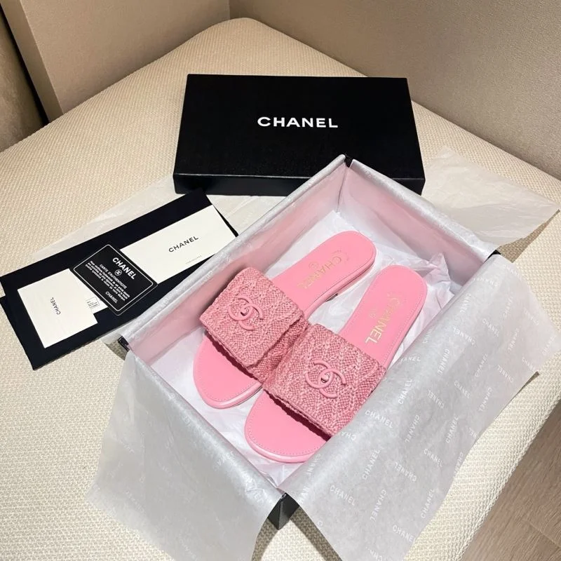 Chanel Slippers TimelessDesign 17363
