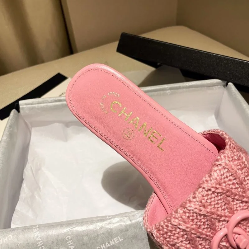 Chanel Slippers TimelessDesign 17363