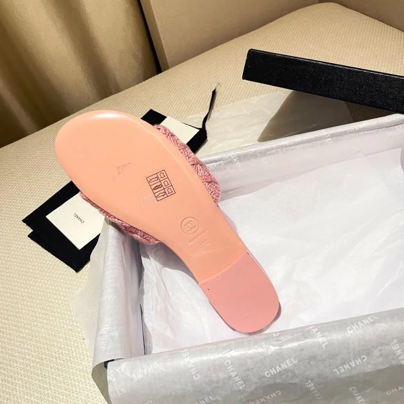 Chanel Slippers TimelessDesign 17363