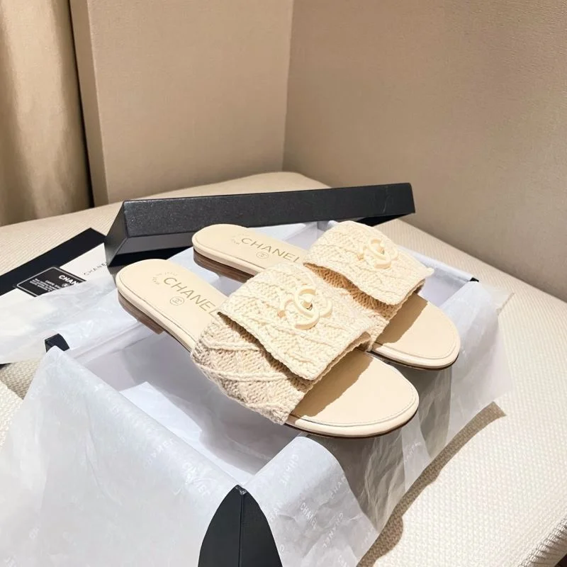 Chanel Slippers Cozy 17370