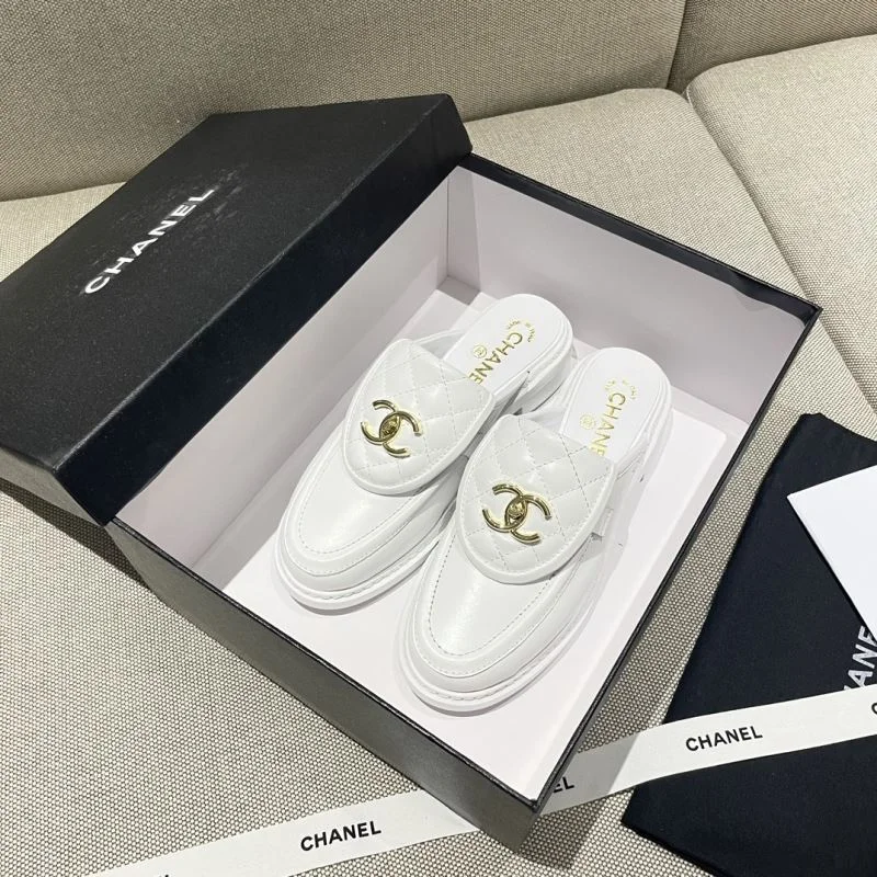 Sporty Chanel Slippers 17364