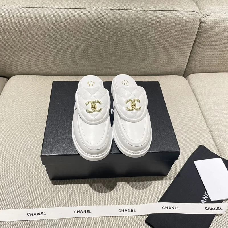Sporty Chanel Slippers 17364