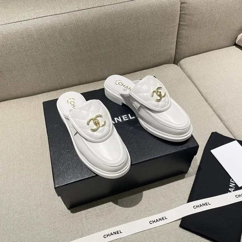 Sporty Chanel Slippers 17364