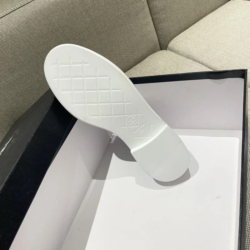 Sporty Chanel Slippers 17364