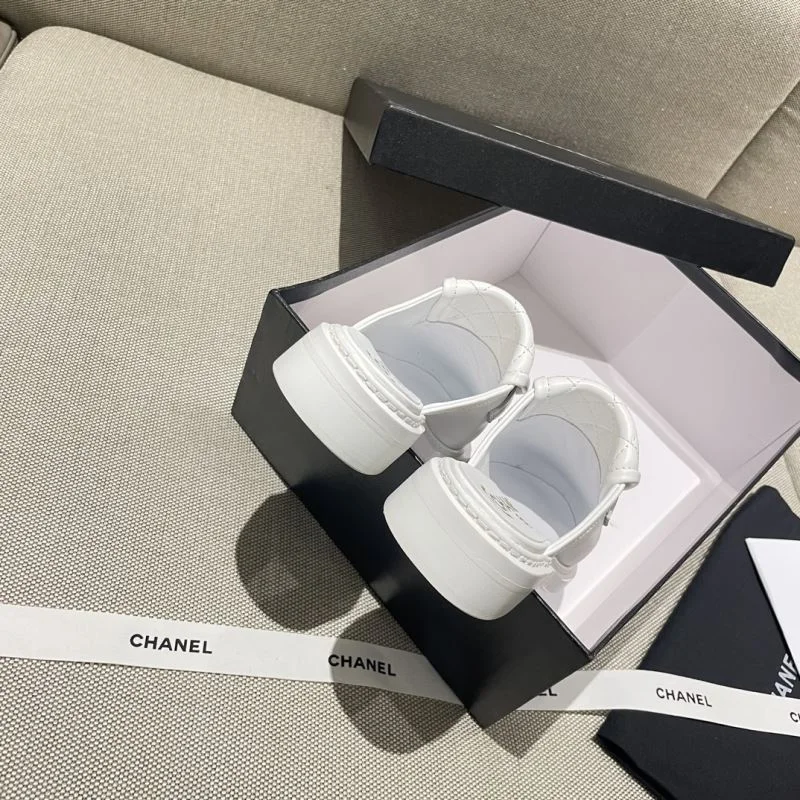 Sporty Chanel Slippers 17364