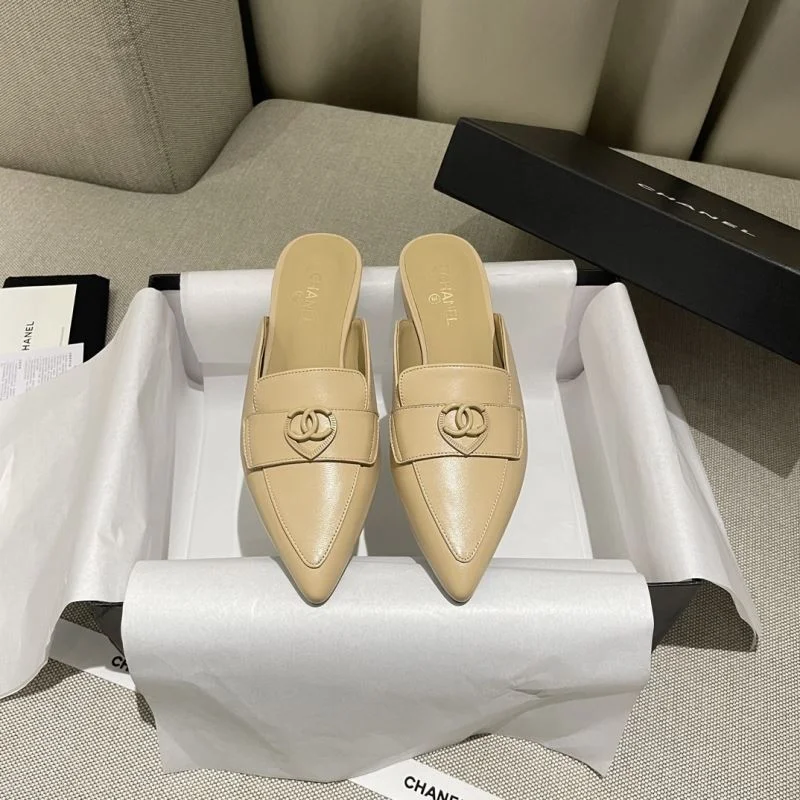 Chanel Slippers Trendsetting 17351