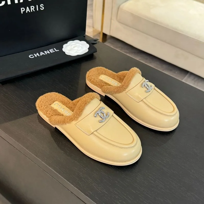 Chanel Slippers StreetReady 17346