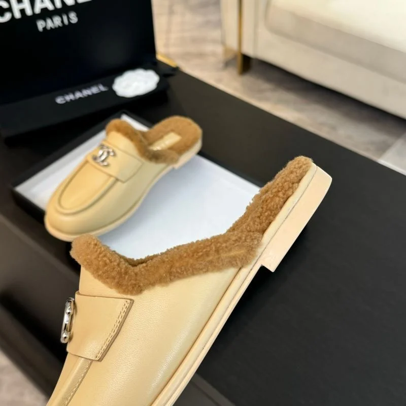 Chanel Slippers StreetReady 17346