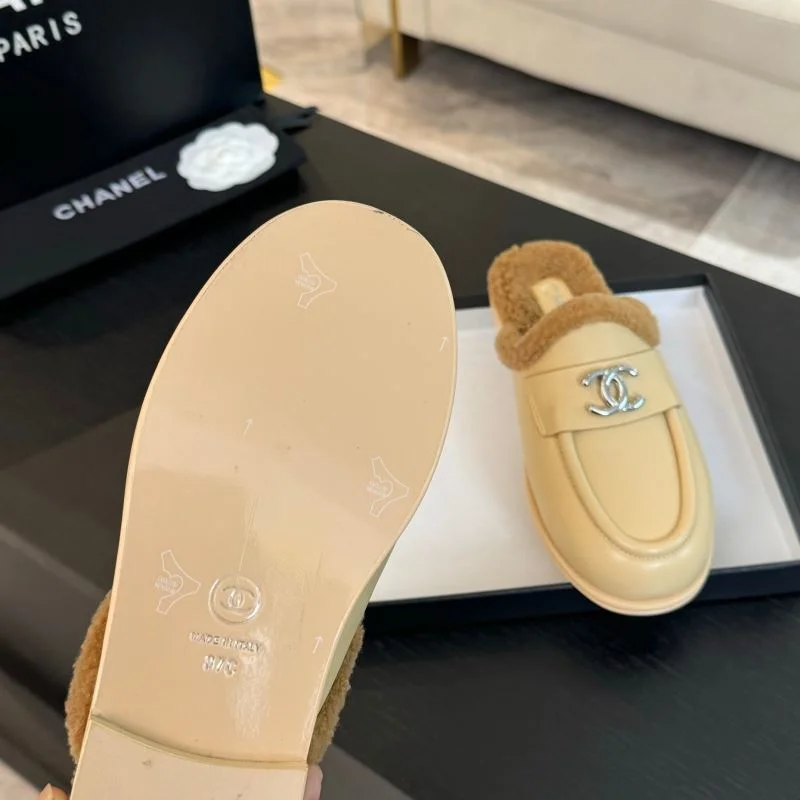 Chanel Slippers StreetReady 17346